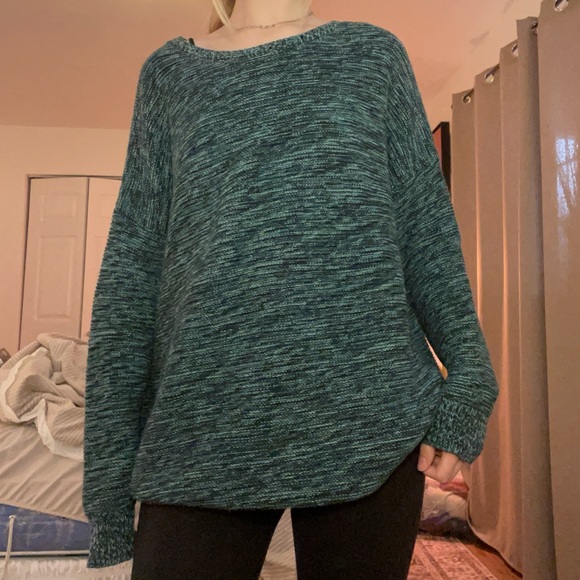 Oversized Urban Outfitters Sweater - Picture 3 of 4